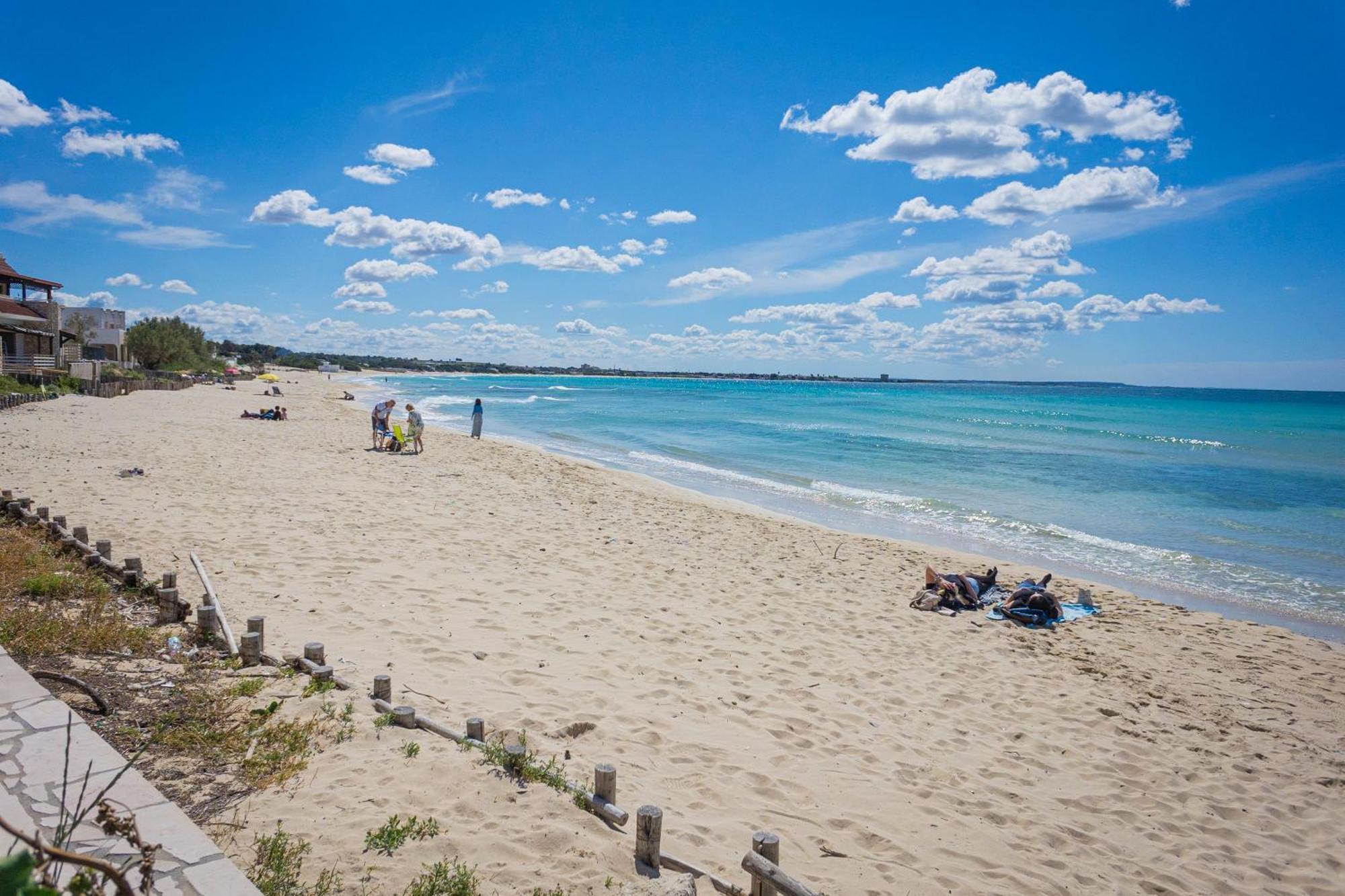 Torre Lapillo Apartment Sea View - Happy Rentals Порто Чезарео Екстериор снимка